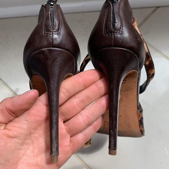 Elie Tahari Samba Heels - Picture 4 of 6